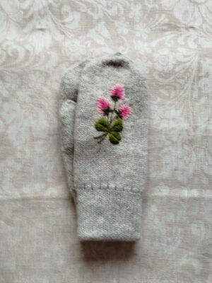 Lilledega topeltlabakud